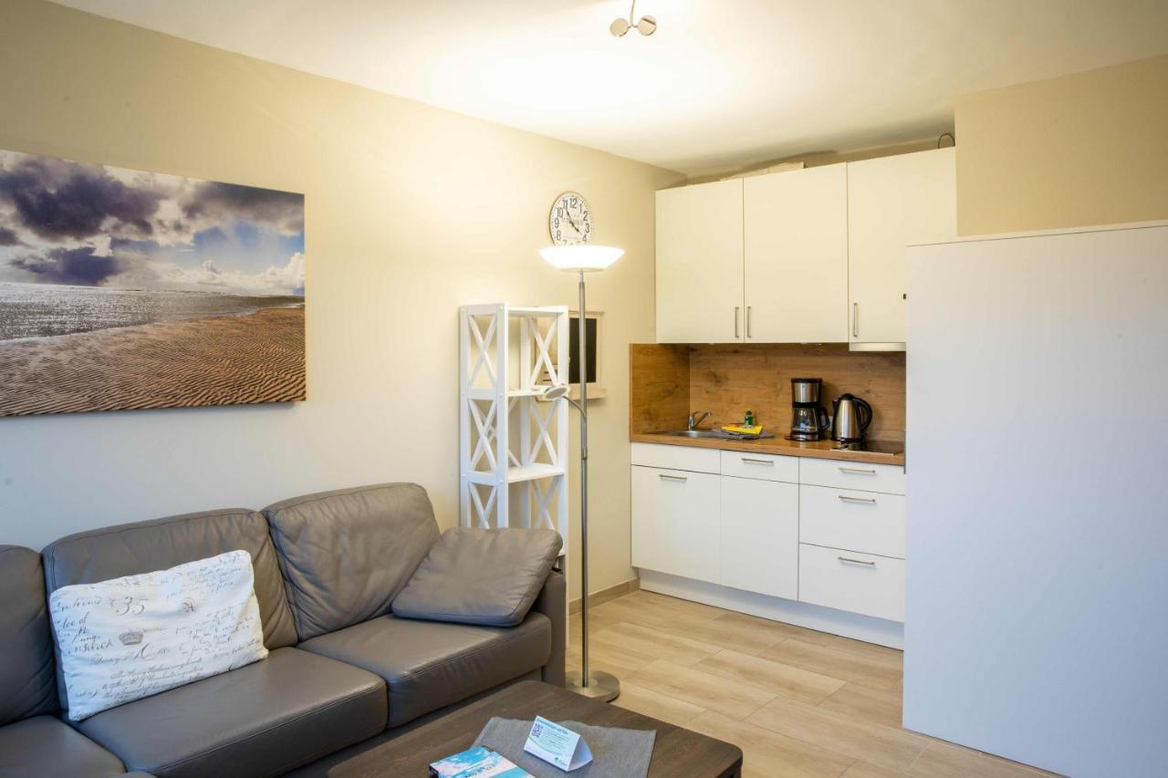 Ferienwohnung Beeke Wyk auf Föhr Esterno foto